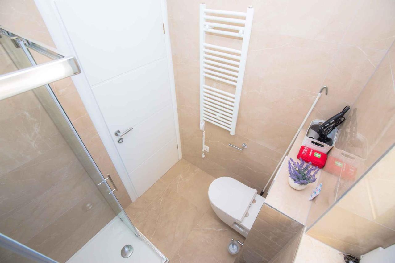 Apartments In Rogoznica 40364 Екстериор снимка